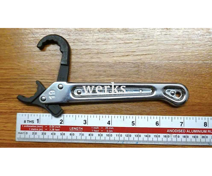 Ключ гаечный накидной трубный 19 мм с трещоткой Facom 70A.19