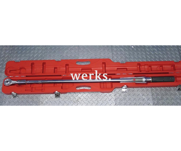 Ключ динамометрический 120-600 Нм со съемной трещоткой Facom K.306A600