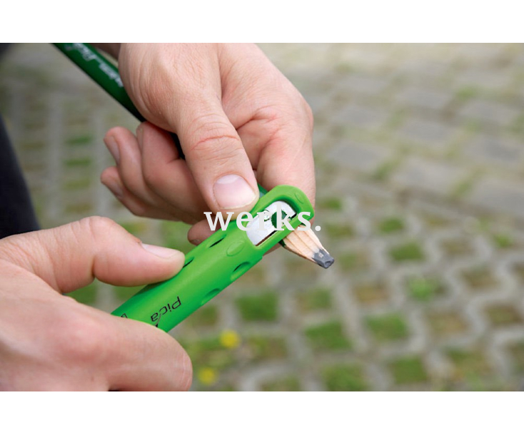 Набор точилки Pica Pocket и карандаша Black & White Pica 505/03