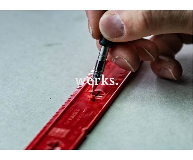 Карандаш автоматический Pica Fine Dry 7070 0,9 мм