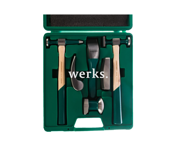 Набор жестянщика из правок и молотков Jonnesway AG010030A