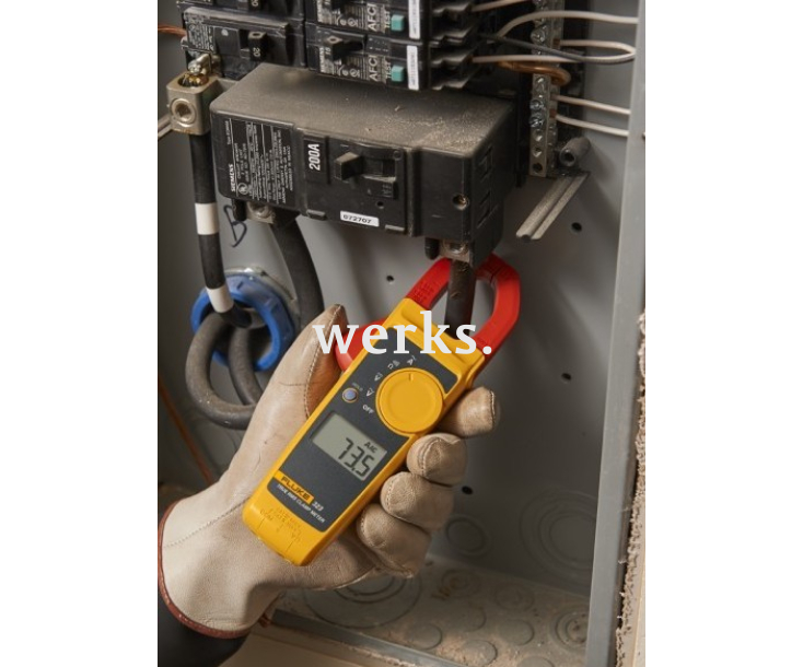 Клещи токоизмерительные цифровые Fluke 323 4227709