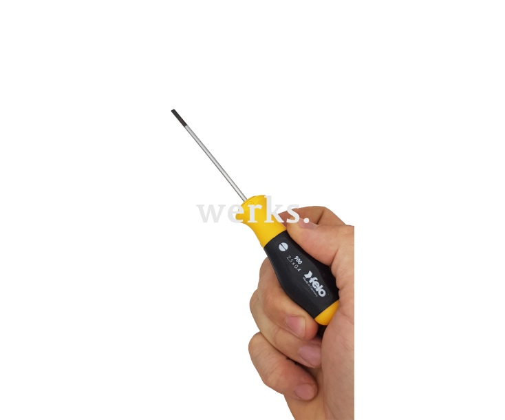 Отвертка Felo серия 900 3,0 x 80 шлицевая 90003210