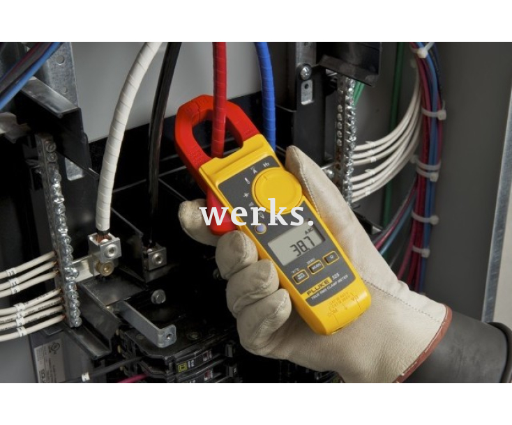 Клещи токоизмерительные цифровые Fluke 325 4227727