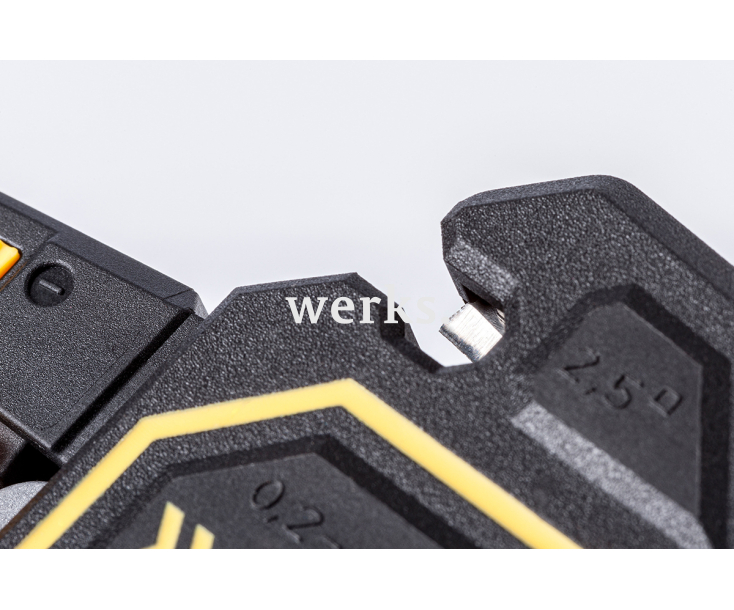 Клещи Secura 2K для снятия изоляции с кабелей Jokari JK 20100