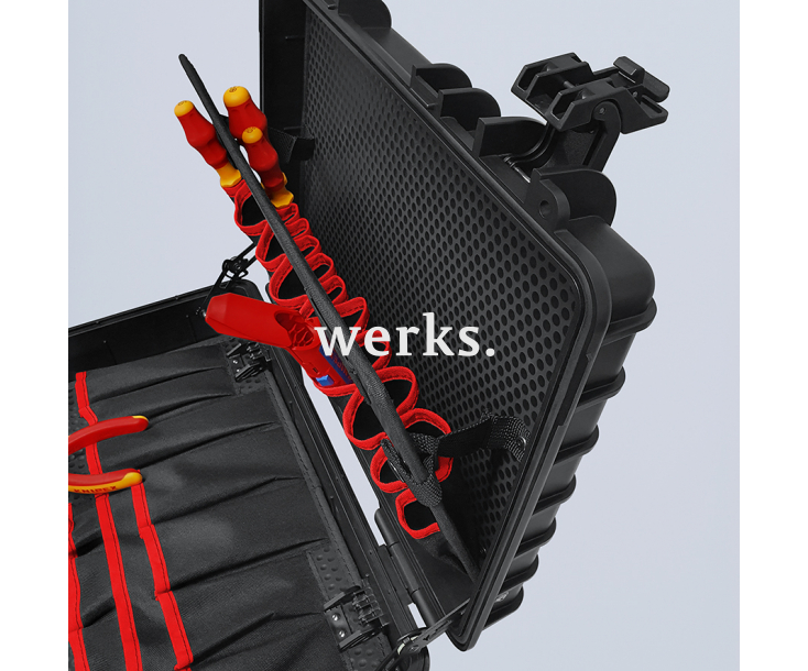 Чемодан с инструментом Robust23 Start Elektro 24 предмета Knipex KN-002134HLS2