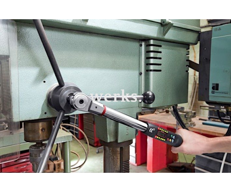 Ключ динамометрический 10-200 Нм электронный с трещоткой Facom E.316a200s