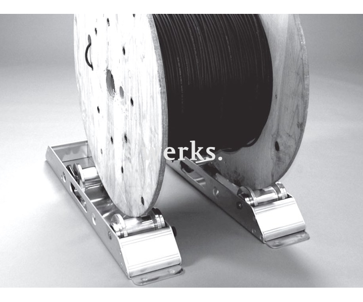 Размотчик кабеля на барабанах до 1500 кг Uniroller 800 Klauke rol90105