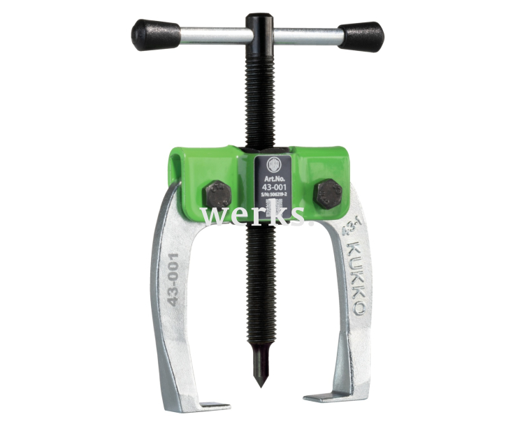 Удобные двухзахватные съемники мелких деталей с усиливающими усилие, самоцентрирующимися узкими захватами, диапазон зажима до 60 мм, глубина зажима 50 мм KUKKO 43-0-1