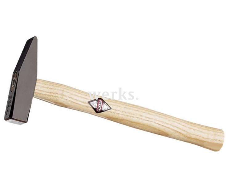 Молоток слесарный немецкой формы с деревянной ручкой Picard PI-00011020200