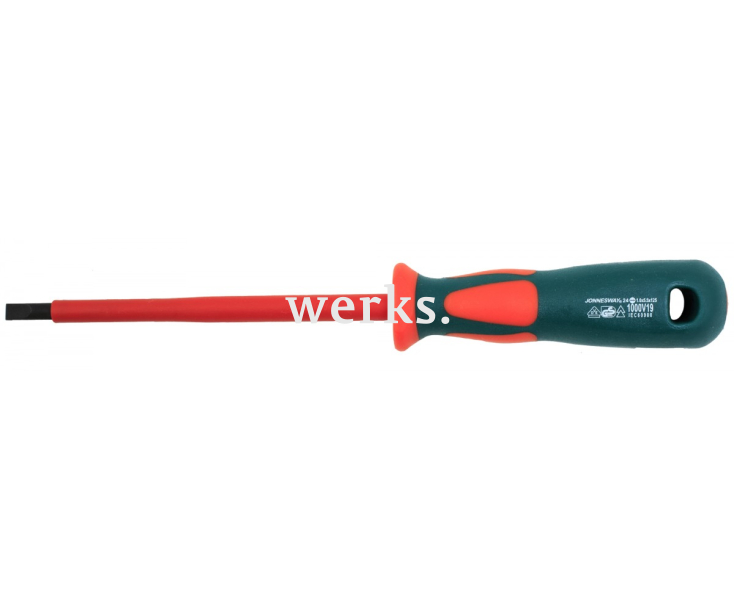 Отвертка шлицевая диэлектрическая SL5,5х125 VDE Jonnesway DV13S5125