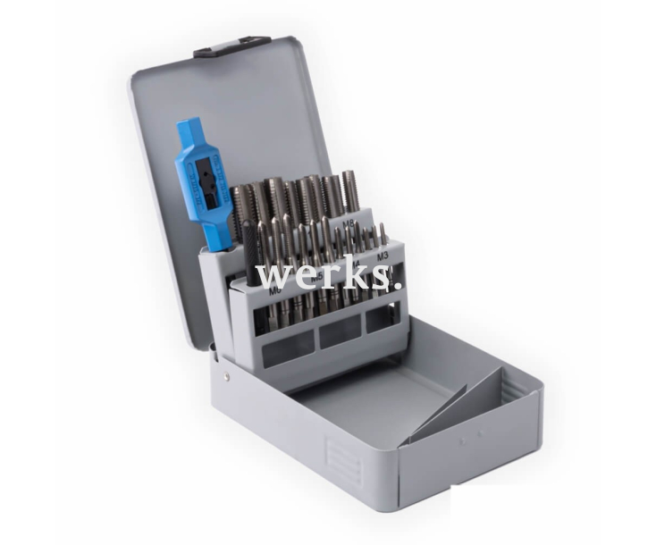 23-пр. Ручные метчики набором M3-M12 Werks W.1416100