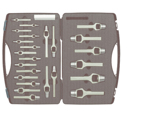 Набор просечек с окном, на панели, в пластиковом чемодане KUKKO 326-230