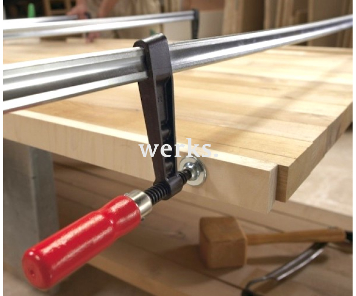 Струбцина TKPN Bessey из ковкого чугуна с деревянной рукояткой BE-TKPN200BE